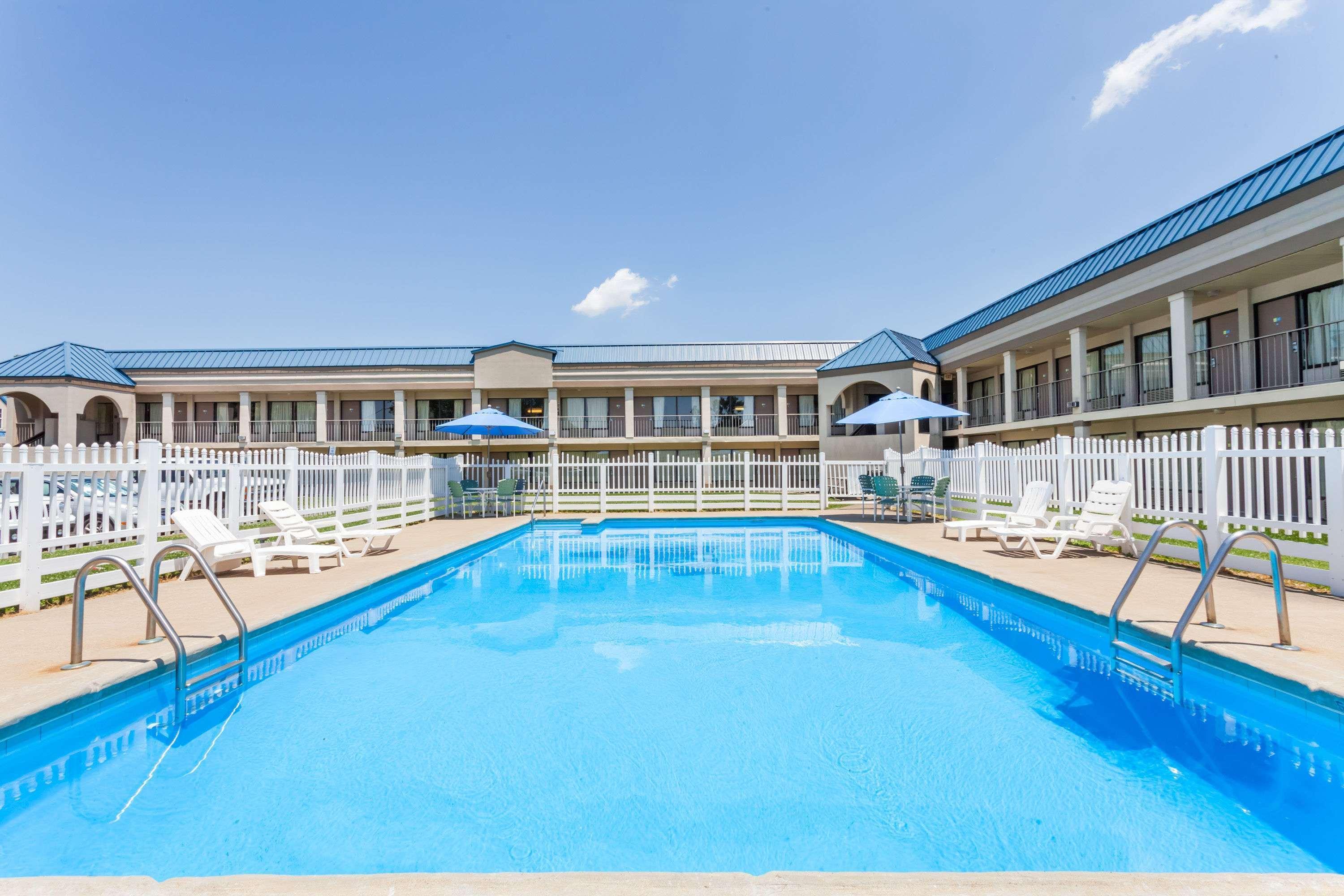 Rodeway Inn Owensboro Exterior foto